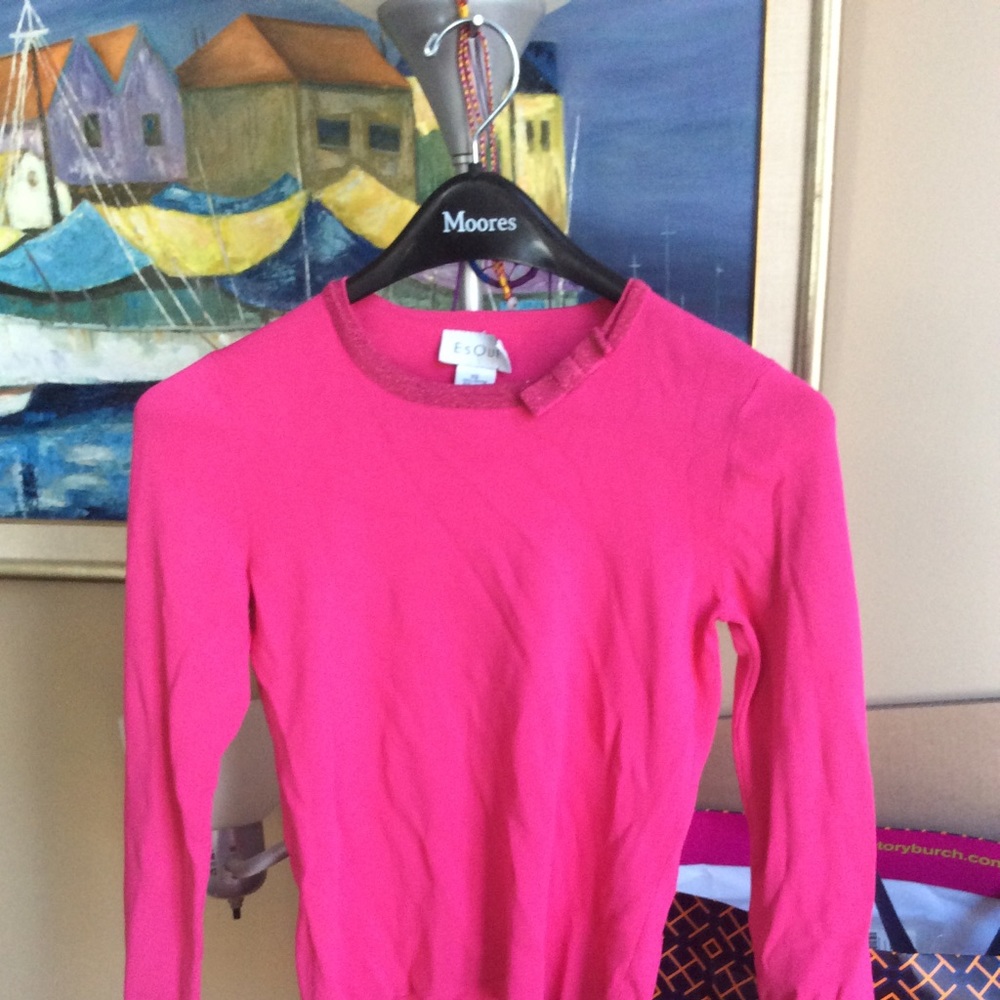 3/4 sleeves with pretty design